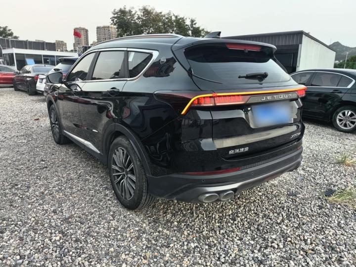 X70 PLUS 2024 Champion 1.5T DCTMAX 7-Seater photo 4