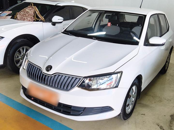 Fabia 2015 1.4L AT