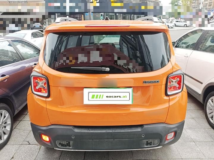 Renegade 2016 1.4T AT Smart photo 3