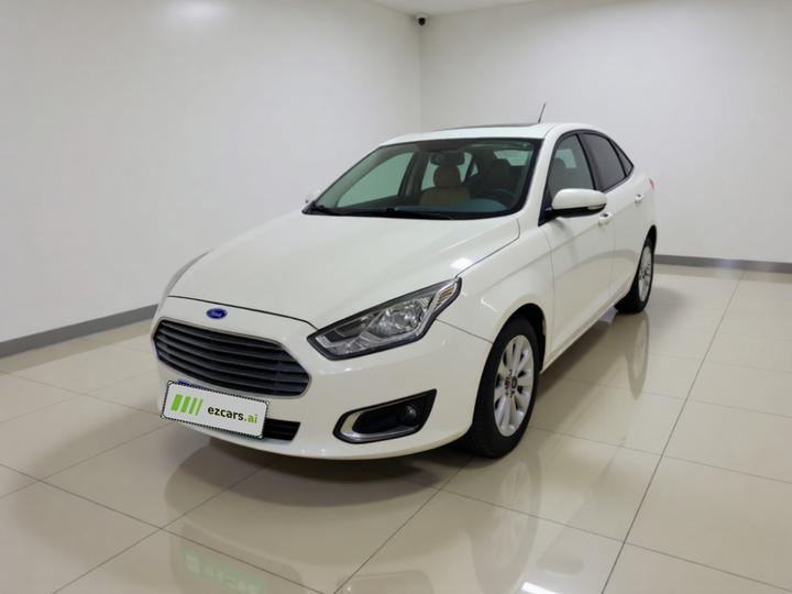 Escort 2017 1.5L MT Fashion