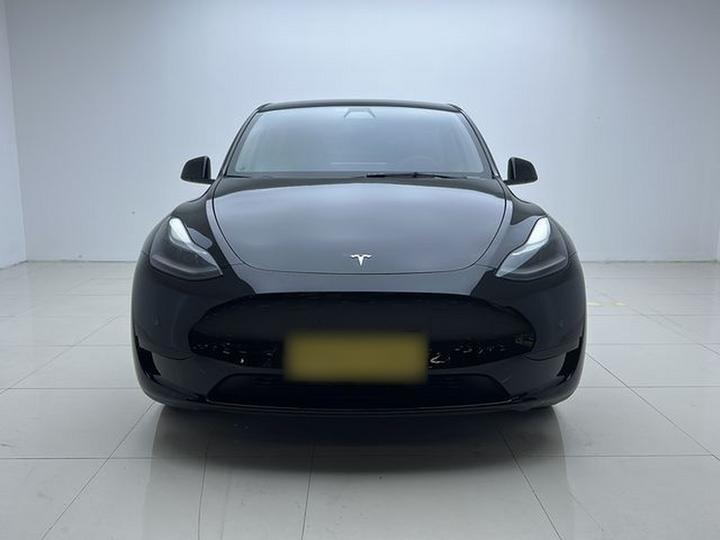 Model Y 2022 RWD photo 2