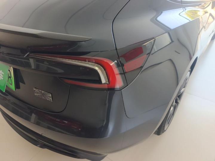 Model 3 2024 Performance AWD photo 7
