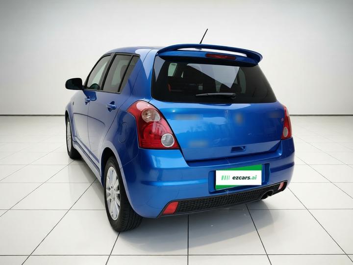 Swift 2011 1.5L AT Fashion photo 4