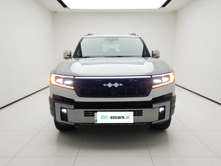 Fang Cheng Bao Leopard 8 2025 Flagship 7-Seater photo 2