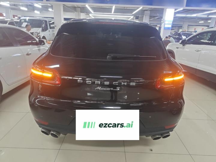2017 Macan S 3.0T photo 3