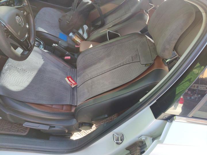 Bora 2016 1.6L AT Comfort photo 7