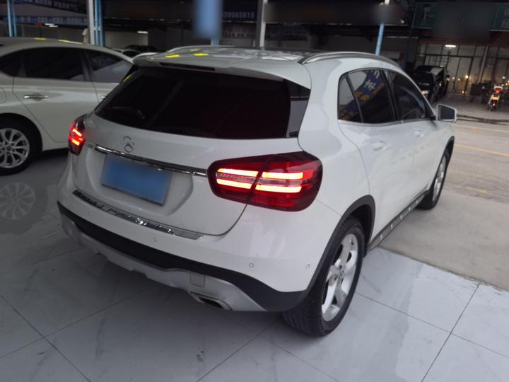 GLA 2017 GLA 200 Dynamic photo 4
