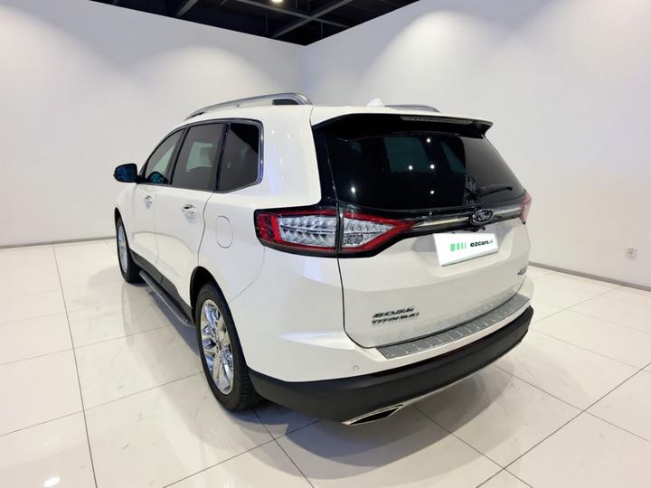 Edge 2016 EcoBoost 245 AWD 7-Seater photo 4