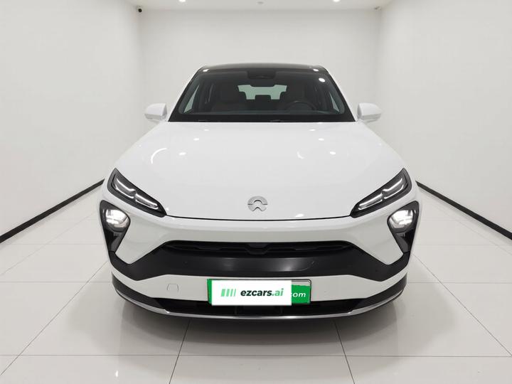 EC6 2022 75kWh Sport photo 2