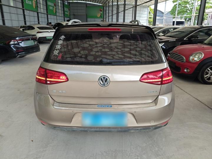 Golf 2016 1.6L AT Fashion photo 3