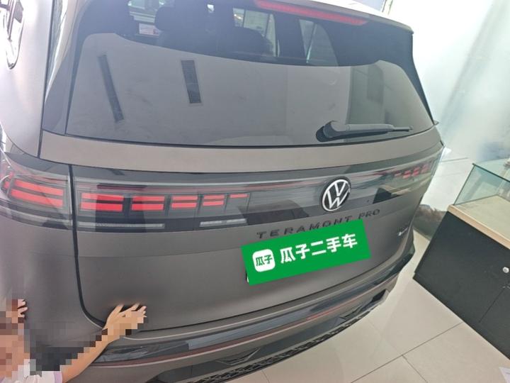2025 Teramont Pro 450TSI AWD photo 3
