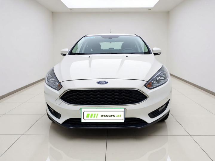 Focus 2018 Hatchback Classic 1.6L AT Comfort photo 2