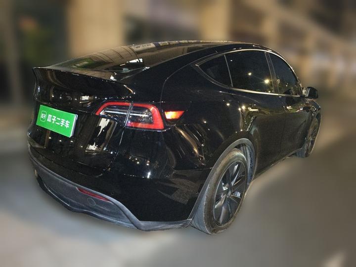 Model Y 2023 RWD photo 6