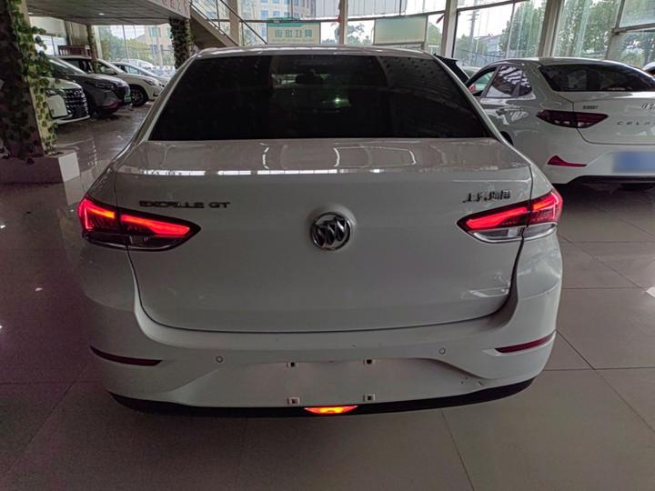 Excelle 2021 Facelift Classic 1.5L AT Elite photo 5