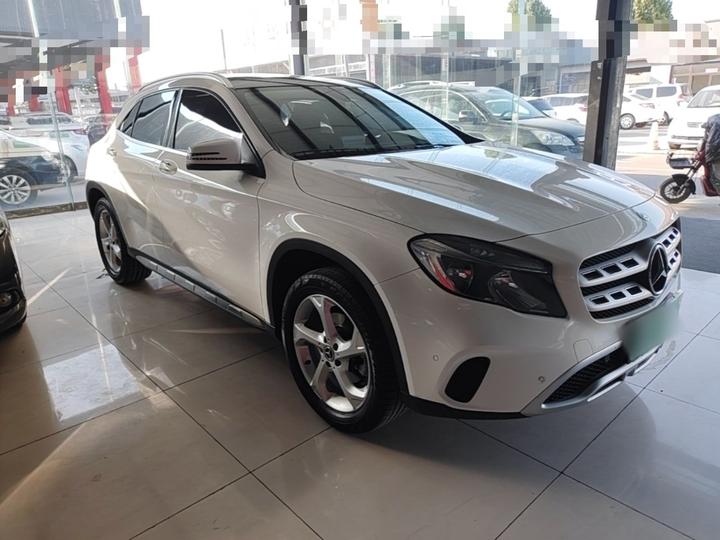 GLA 2019 GLA 200 Dynamic photo 3