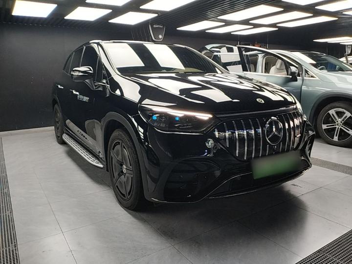 EQE SUV 2024 500 4MATIC Flagship photo 3