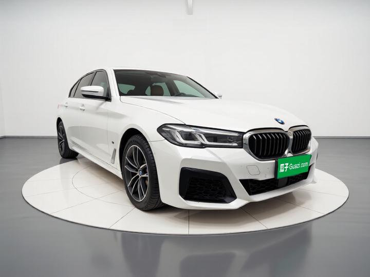 5 Series 2022 525Li M Sport Package photo 3