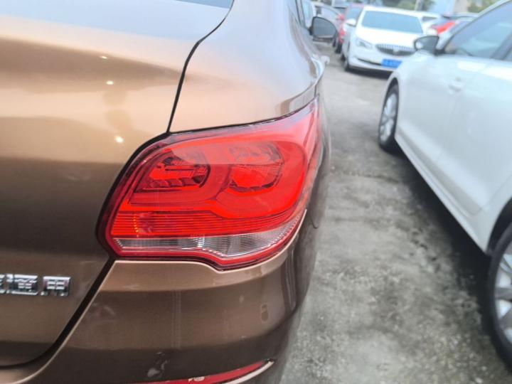 Cavalier 2016 1.5L AT photo 7