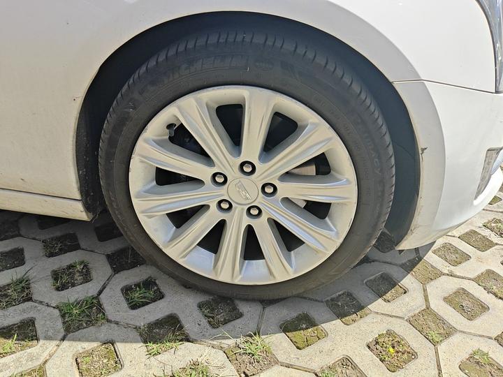 ATS-L 2017 28T Tech photo 8