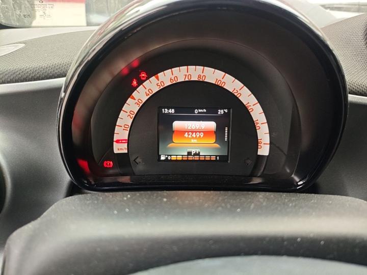 fortwo 2019 0.9T 66 Coupe China VI photo 7