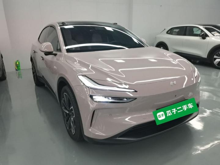 L60 2024 60kWh RWD photo 3