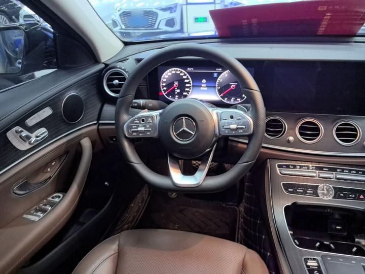 E-Class 2020 Facelift E 300 L Sport Fashion photo 6