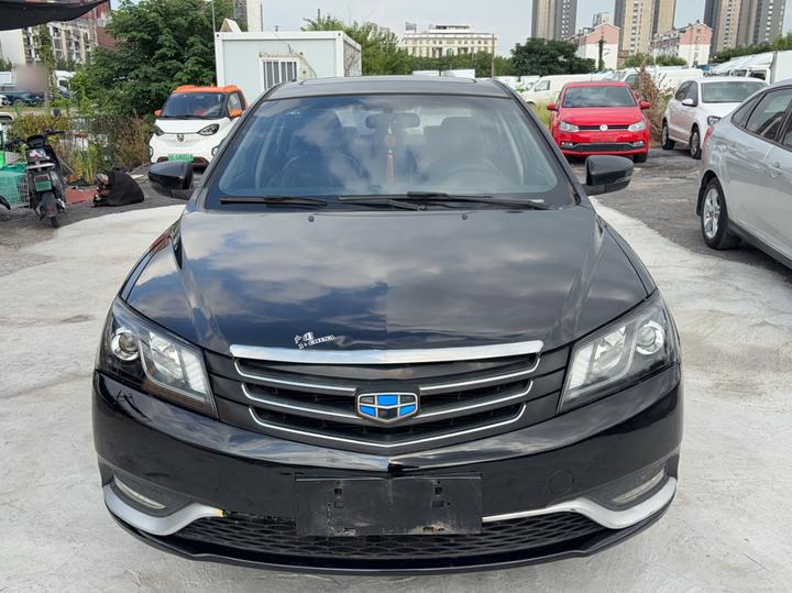 Emgrand 2016 Sedan 1.5L MT photo 2