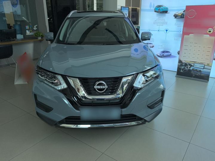 X-Trail 2025 2.0L RWD Leading photo 3