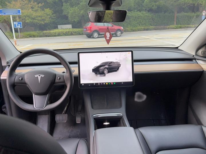 Model Y 2022 RWD photo 5