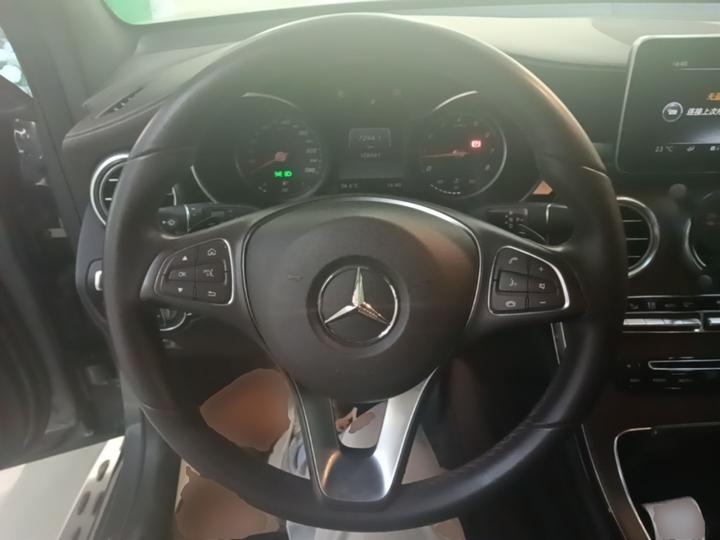 GLC 2017 GLC 300 4MATIC Dynamic photo 5
