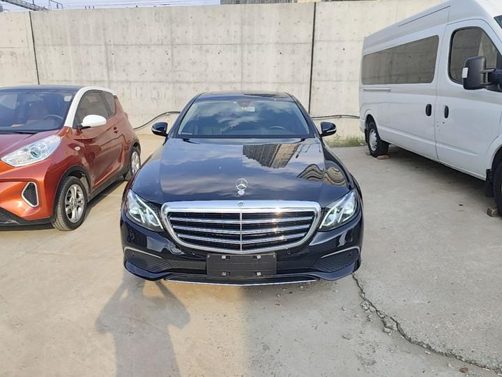 E-Class 2019 E 200 L photo 2