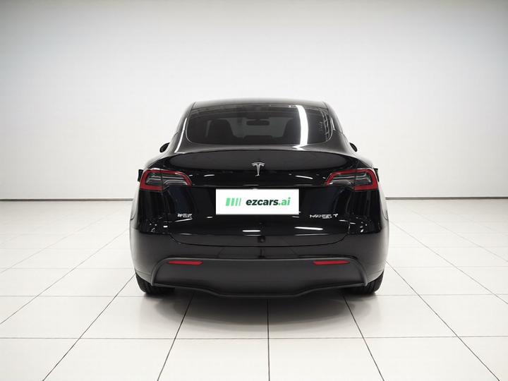 Model Y 2024 RWD photo 5