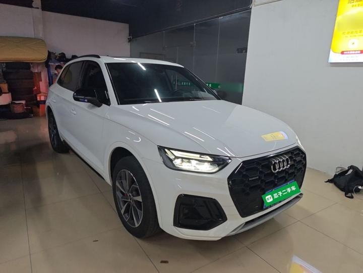 Q5L 2024 40 TFSI Luxury Dynamic photo 3