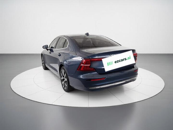 S60 2023 B4 Luxury photo 4