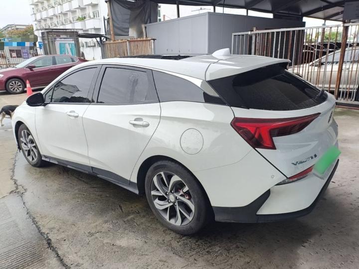 6 2022 PHEV Smart photo 4
