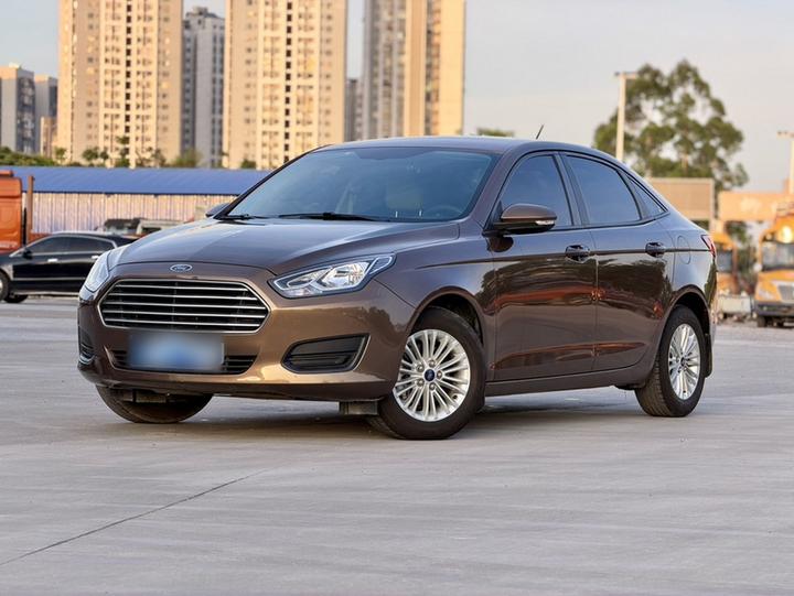 Escort 2017 Facelift 1.5L AT Comfort