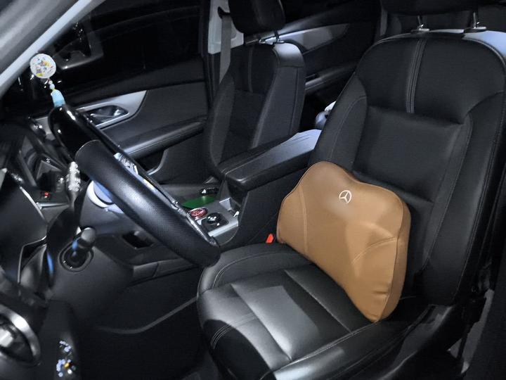 2020 650T 7-Seater photo 7