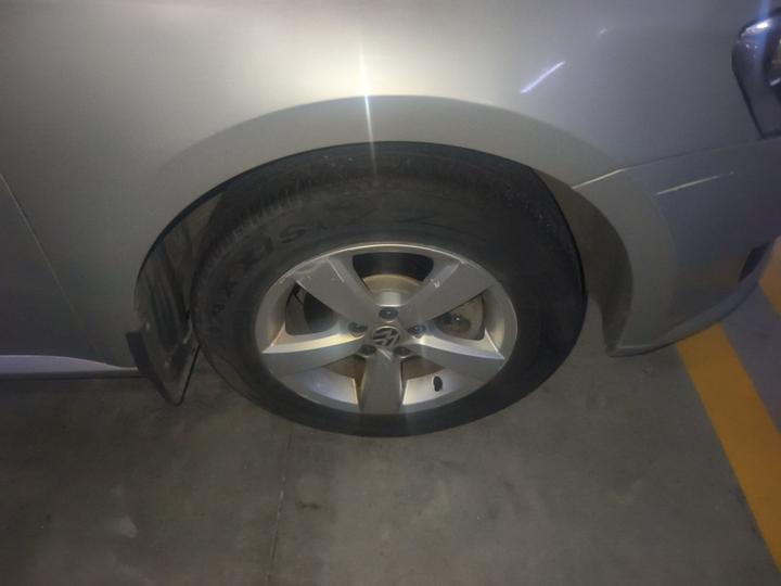 Lavida 2013 Facelift Classic 1.6L MT photo 8