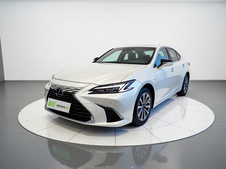 ES 2025 200 Exclusive