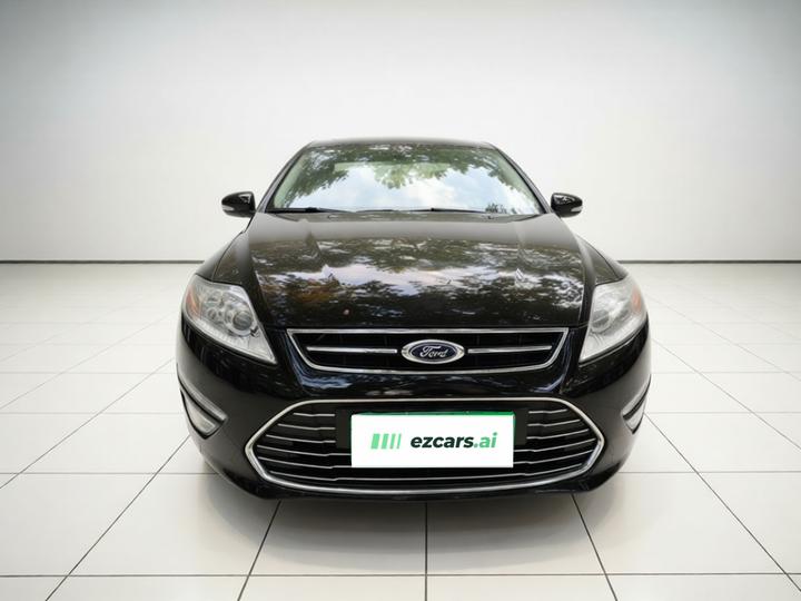 2013 2.3L Luxury photo 2