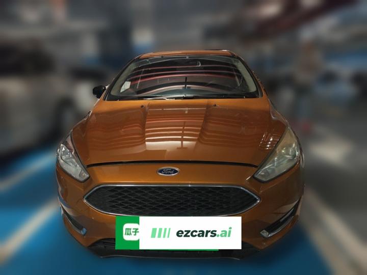 Focus 2018 Hatchback Classic EcoBoost 180 AT Elite photo 2