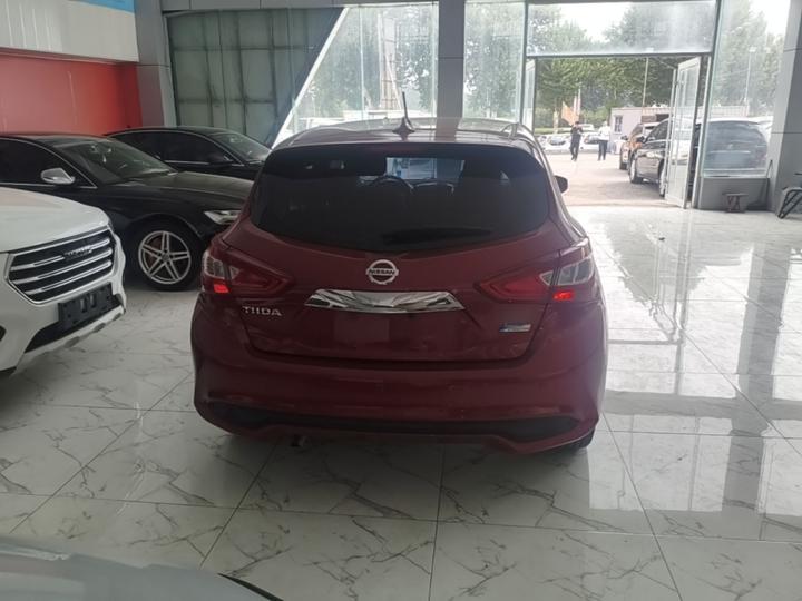Tiida 2019 1.6L CVT China VI photo 3