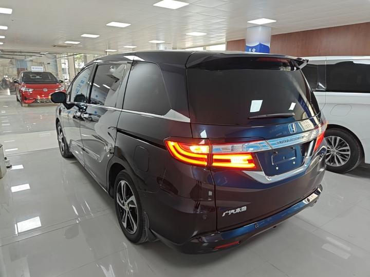 Odyssey 2015 2.4L Supreme photo 4