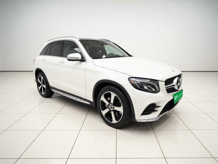 GLC 2017 GLC 260 4MATIC Luxury photo 3