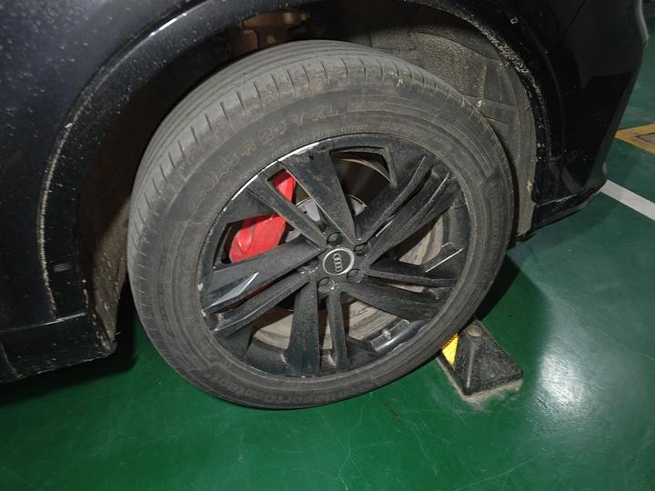 Q7 2021 45 TFSI quattro S line Sport photo 8