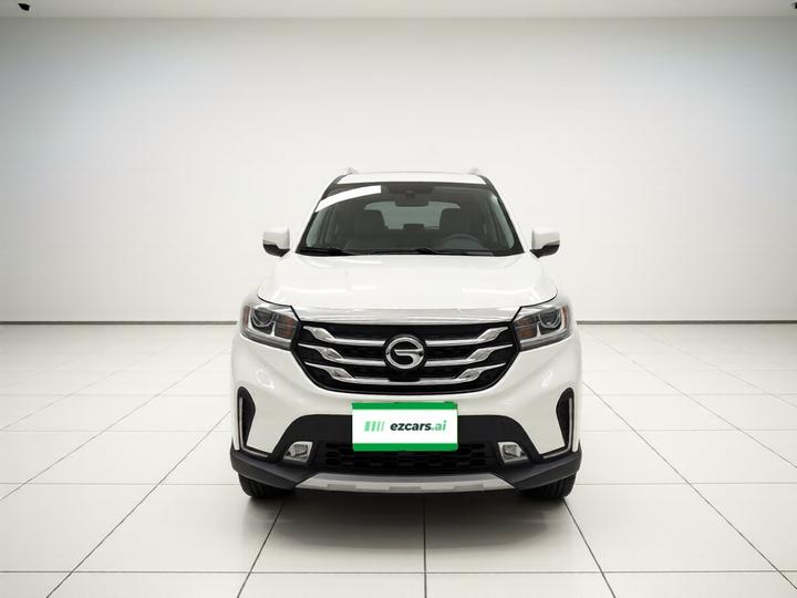 GAC Trumpchi GS4 2017 235T AT RWD Luxury Connected photo 2