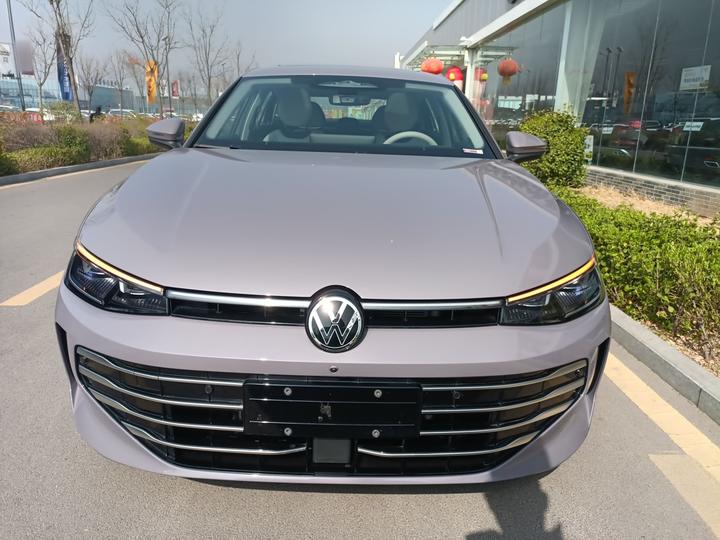 Passat 2025 Pro 380TSI photo 2