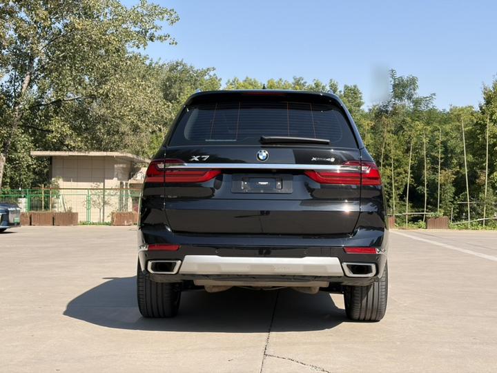 X7 2022 xDrive40i Leading Luxury photo 7