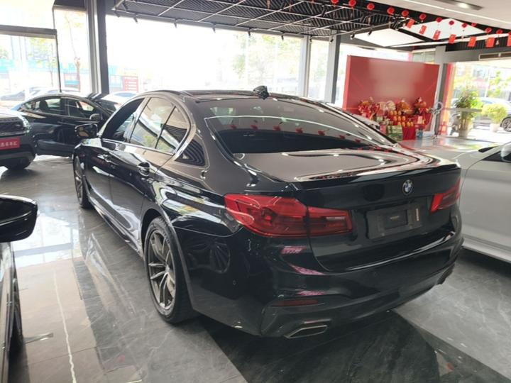 5 Series Imported 2019 Facelift 525i M Sport Package photo 4
