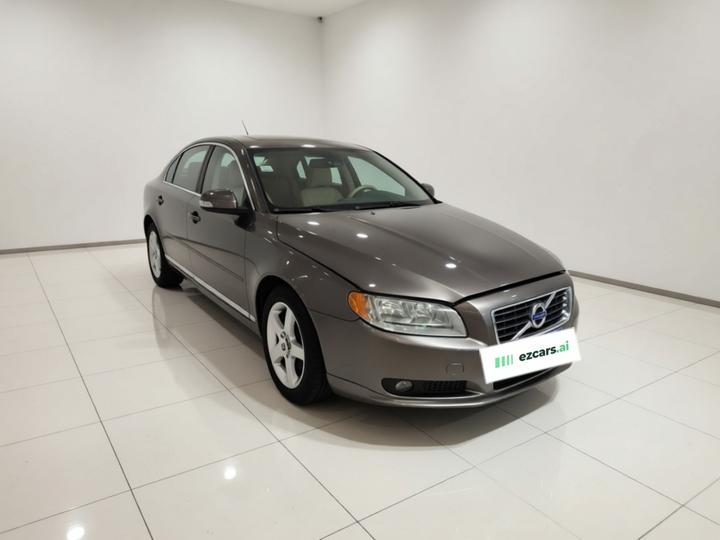 S80L 2011 2.0T photo 3
